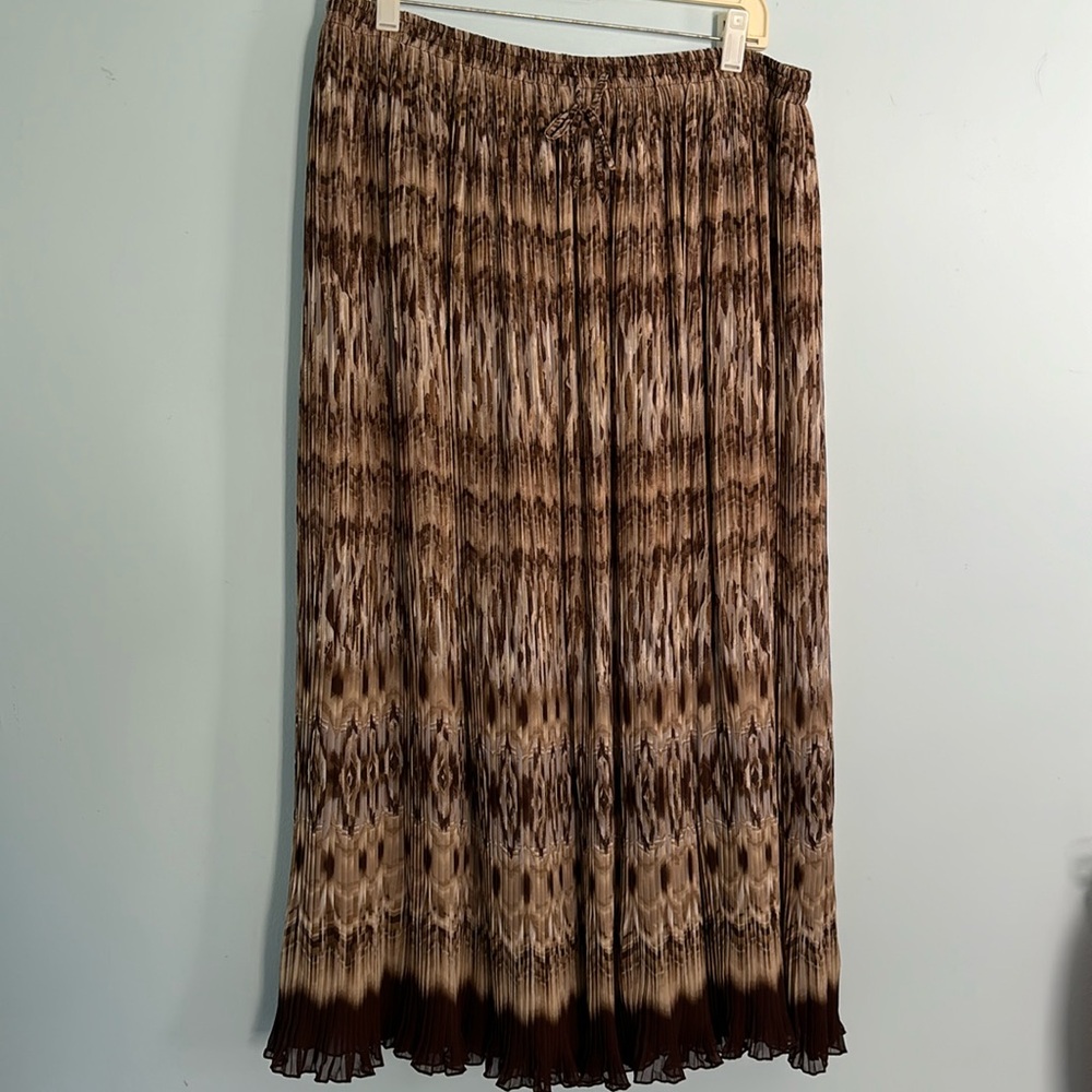 NWOT Alfred Dunner brown printed tulle midi skirt, size 20 - Picture 3 of 6